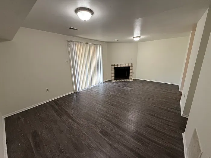 96 Courtland Woods Cir — Photo 9
