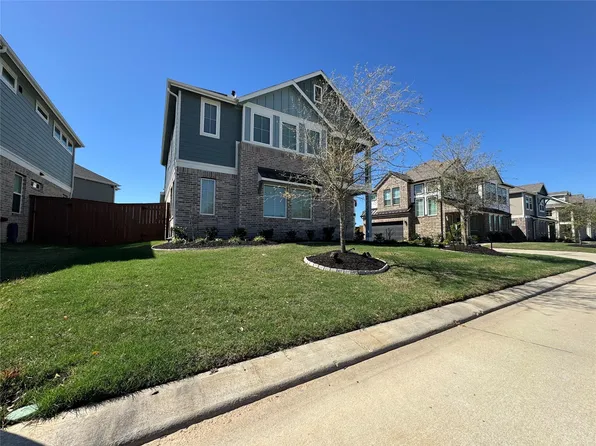 7743 Swooping Swallow Ln, Katy, TX 77493