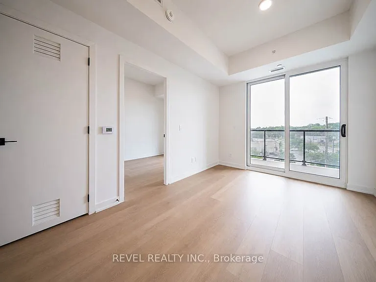 33 Erie Ave #406 — Photo 8