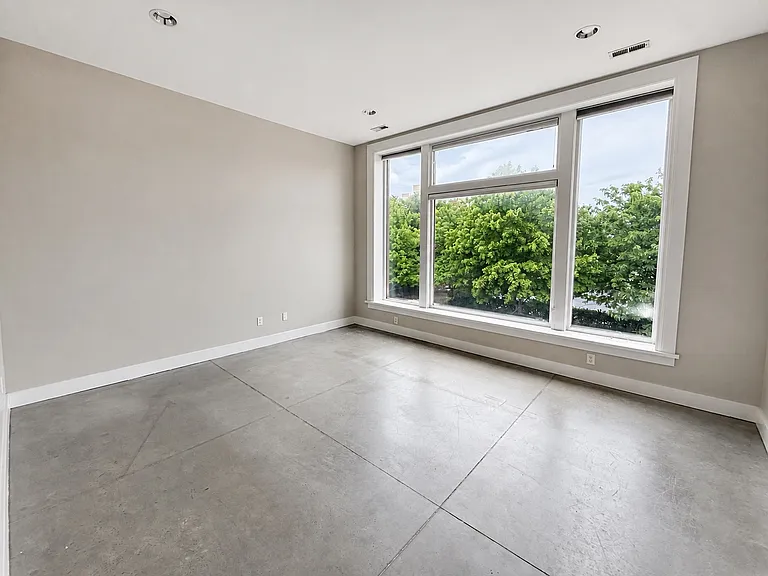 4432 Olive St #E — Photo 8
