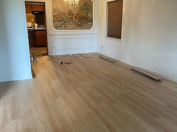 5th image of 1701 Ferris Ave