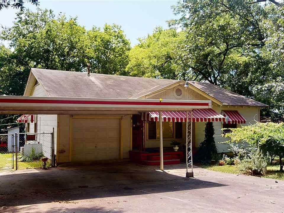 1st image of 920 Senator St