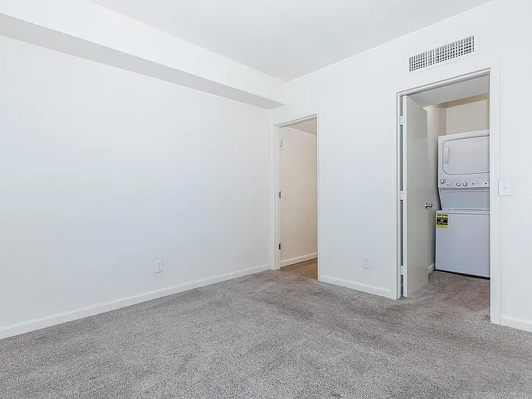 1 Bed 1 Bath
