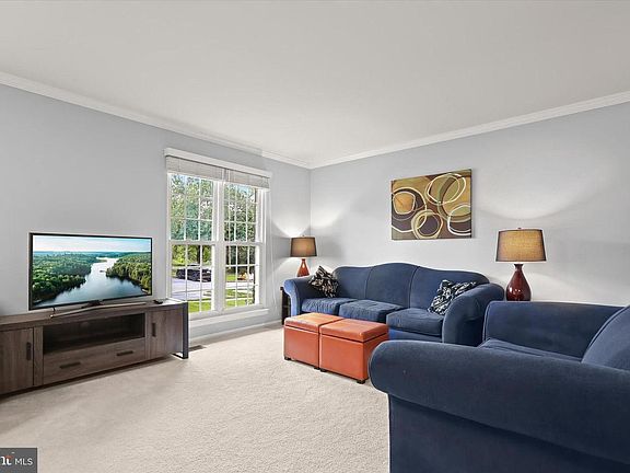 4th image of 8614 Tower Bridge Way