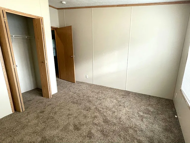 83 Brenner Ct — Photo 11