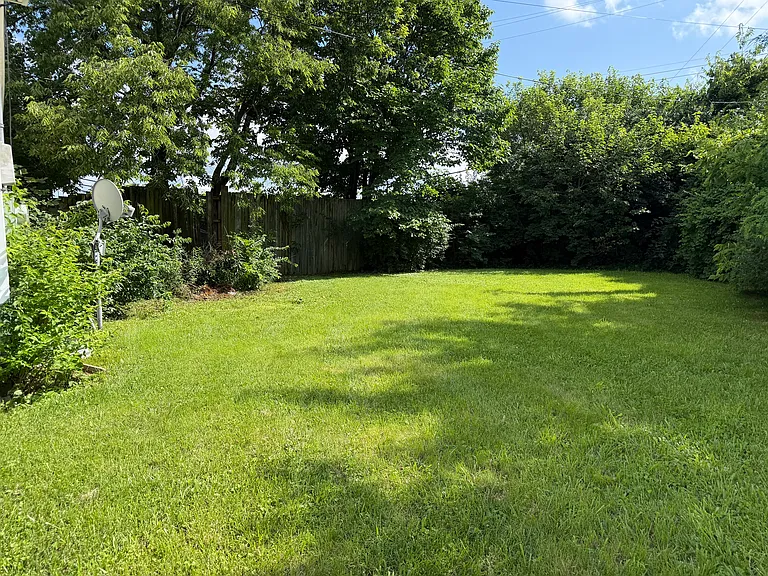 1745 Gerald Dr — Photo 11