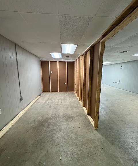 102 W Virginia Ave — Photo 10