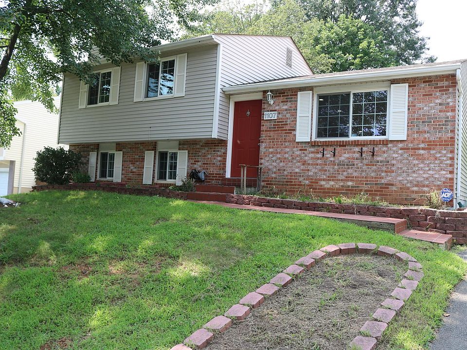 1st image of 1107 Bicksler Dr