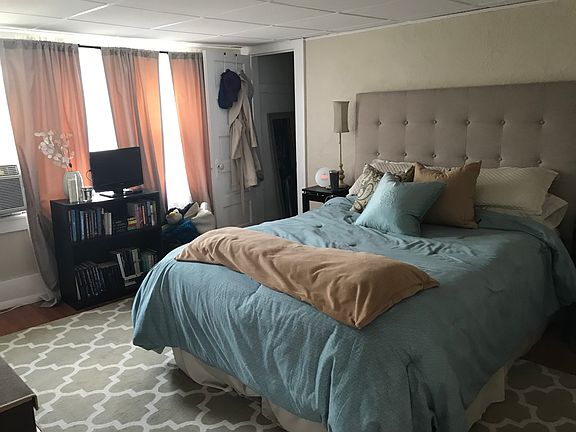3rd image of 709 Dewitt St #3-1