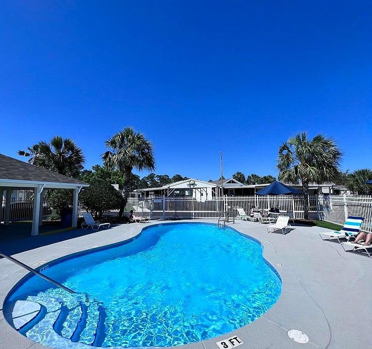 1st image of 1219 Thomas Dr
