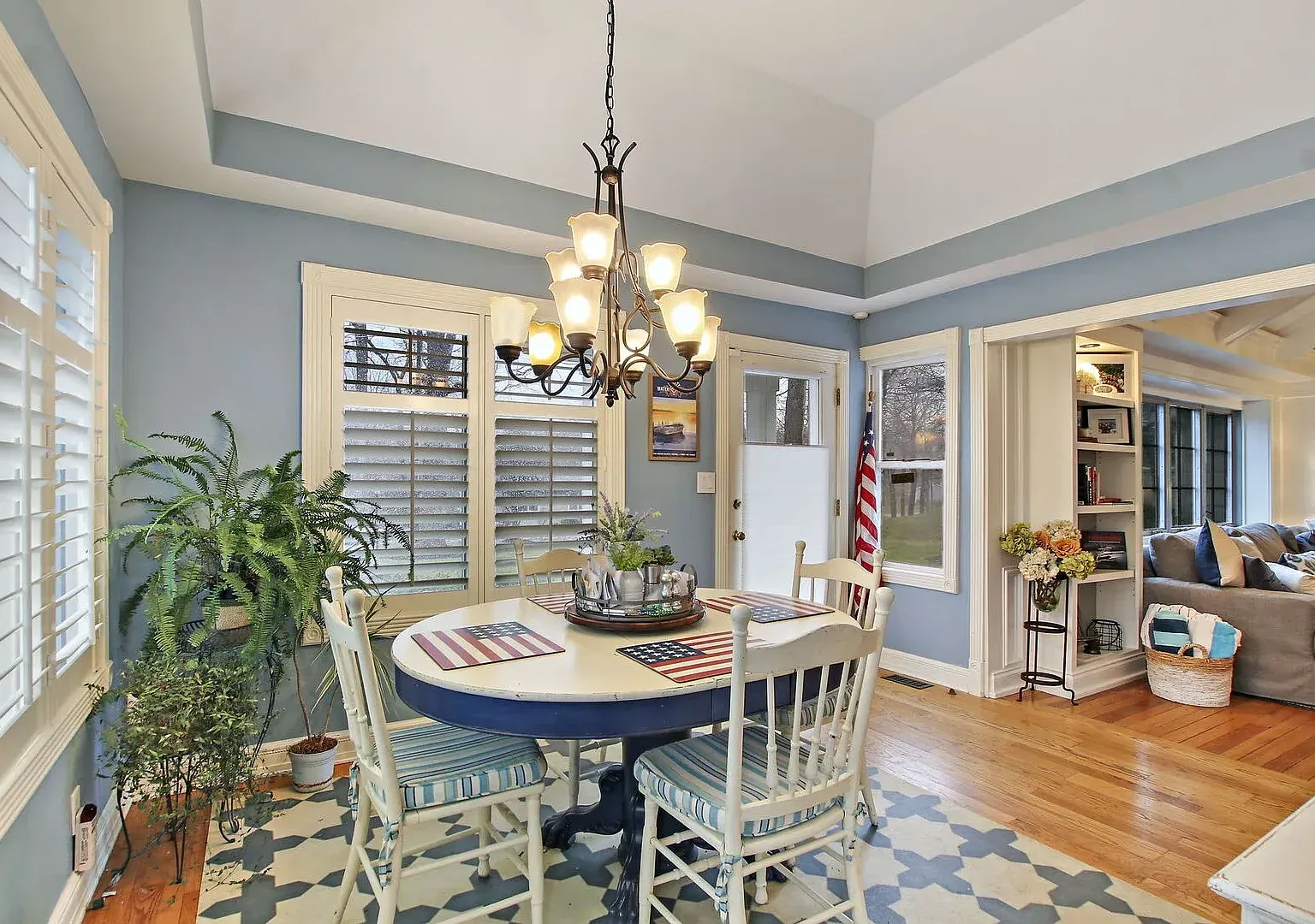 Lake Geneva Retreat w/ Pier Access & Fire Pit Available for Monthly & Mid-Term Rentals — Photo 4