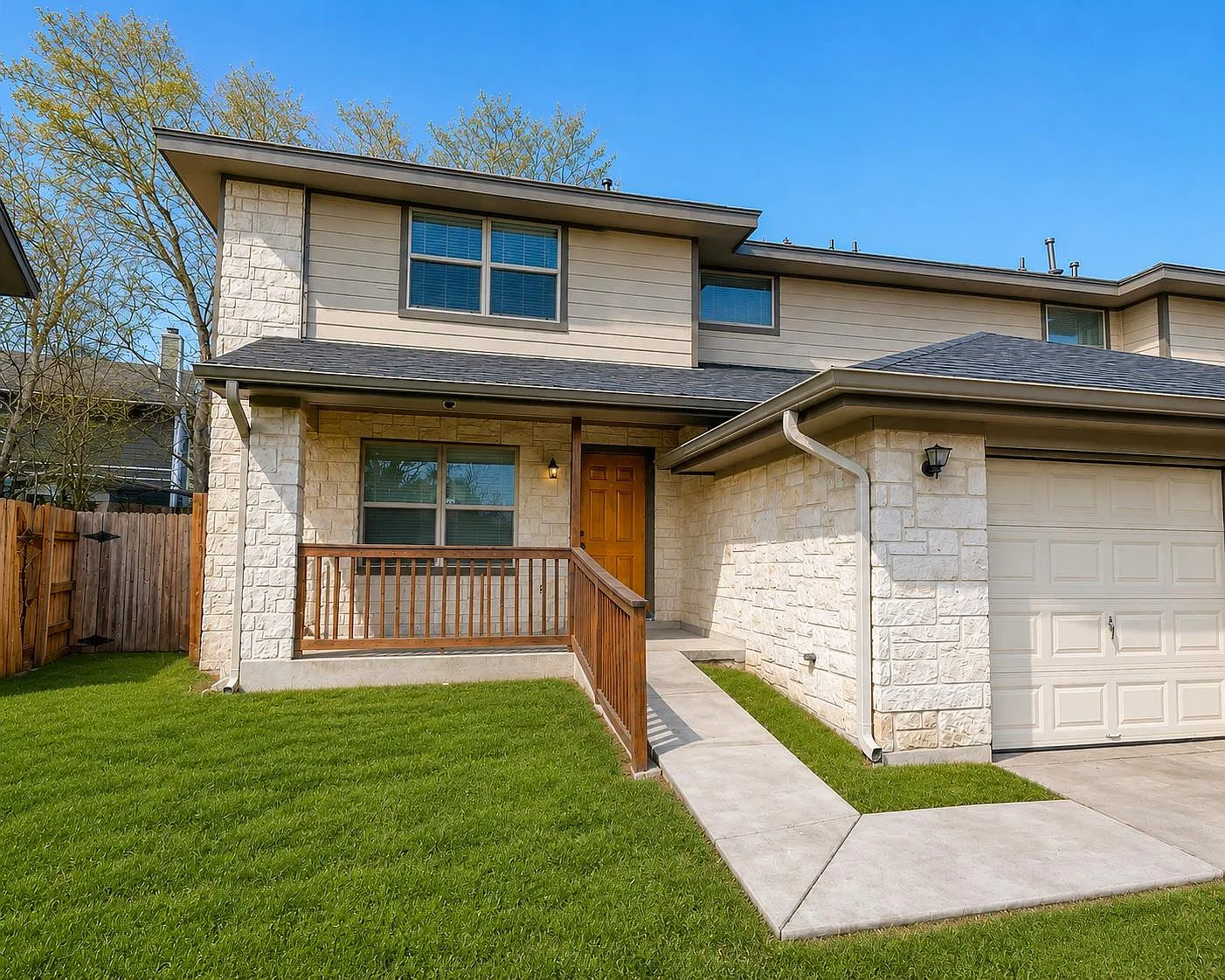 3 bed, 2.0 bath, 1596 sqft, $1,900 — Photo 1