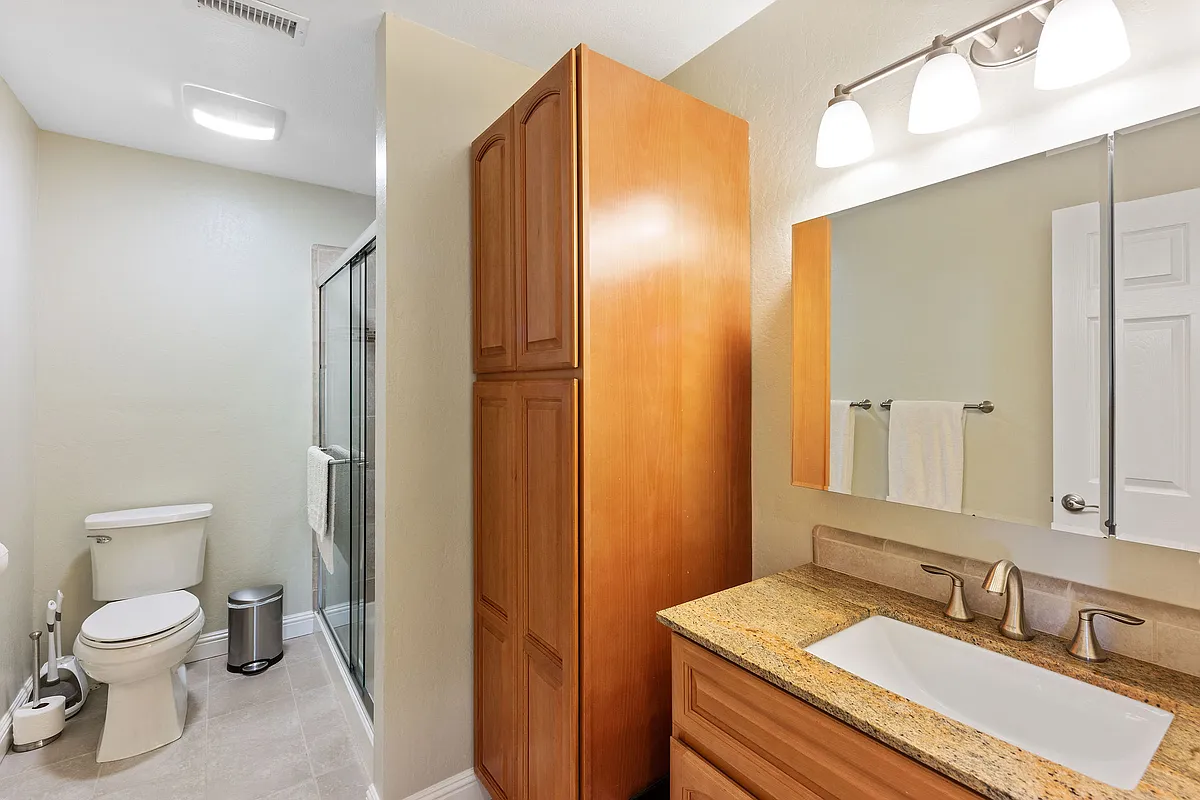 Building Photo - 431 Woodminster Dr #1