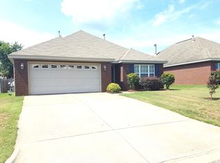 611 Thornton Pl, Prattville, AL 36066