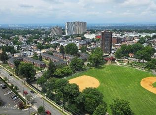2100 Linwood Ave APT 23D, Fort Lee, NJ 07024