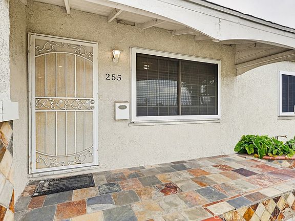 3rd image of 255 E Riggin St