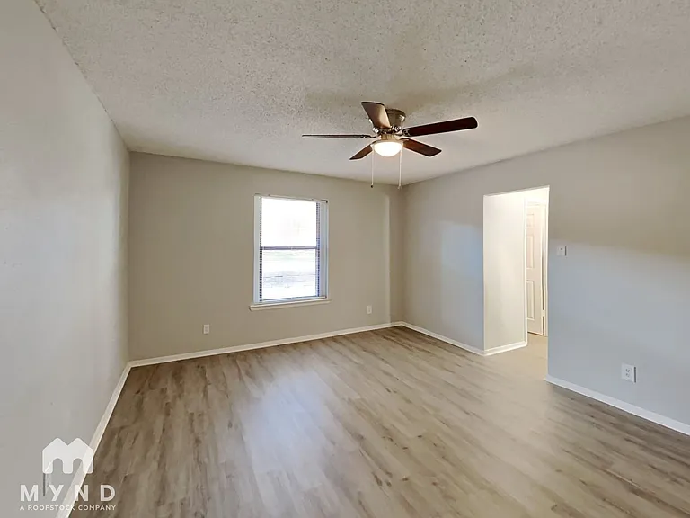 717 Timberoaks Dr — Photo 14