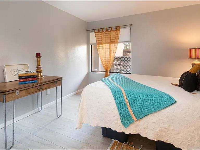 3095 Lakeside Dr #107 — Photo 13