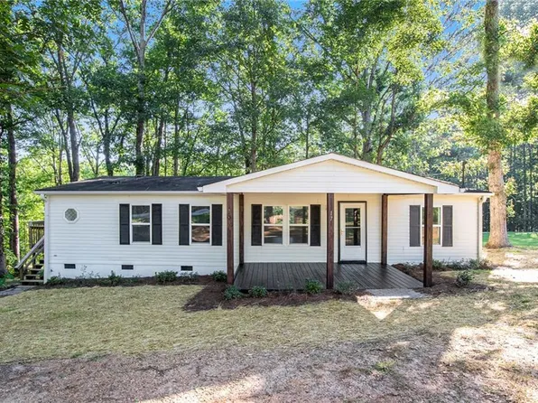 17 Holly St, Buchanan, GA 30113