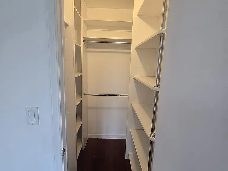 93 S 3rd St #5D — Photo 15