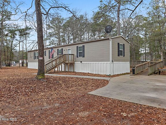 2nd image of 184 Copperhead Ln