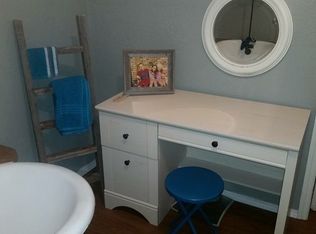 8011 Short Ln, Mabelvale, AR 72103