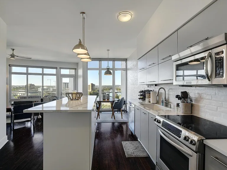 603 Davis St #1011 — Photo 9