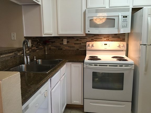 3rd image of 8731 Graves Ave Unit 21