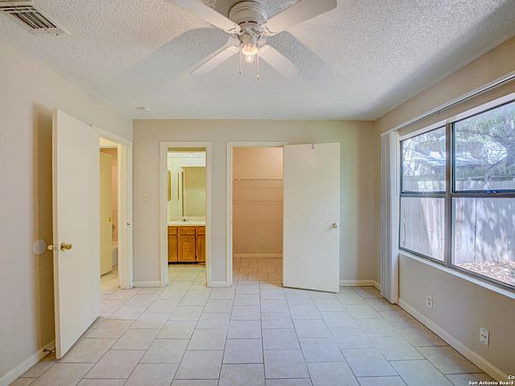 3rd image of 7528 Windsor Oaks