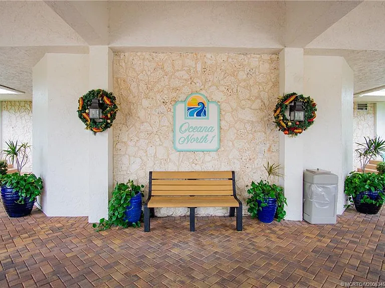 9940 Ocean Dr #309 — Photo 25