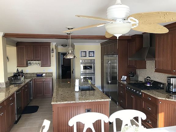 3rd image of 119 Monterey Dr