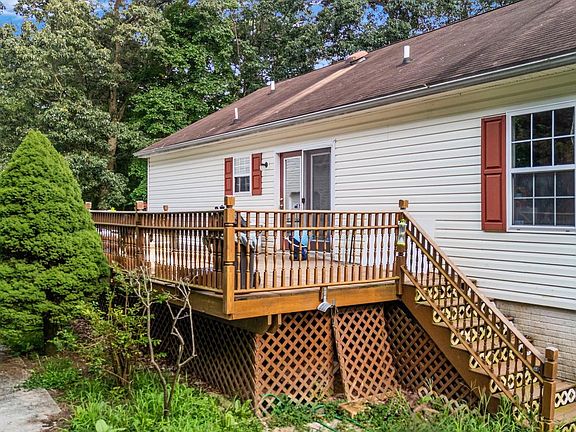 2nd image of 341 Goosemar Rd