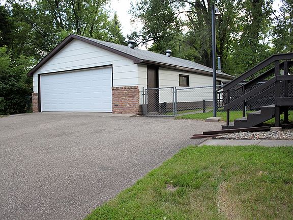 2nd image of 4113 Lake Breeze Ave
