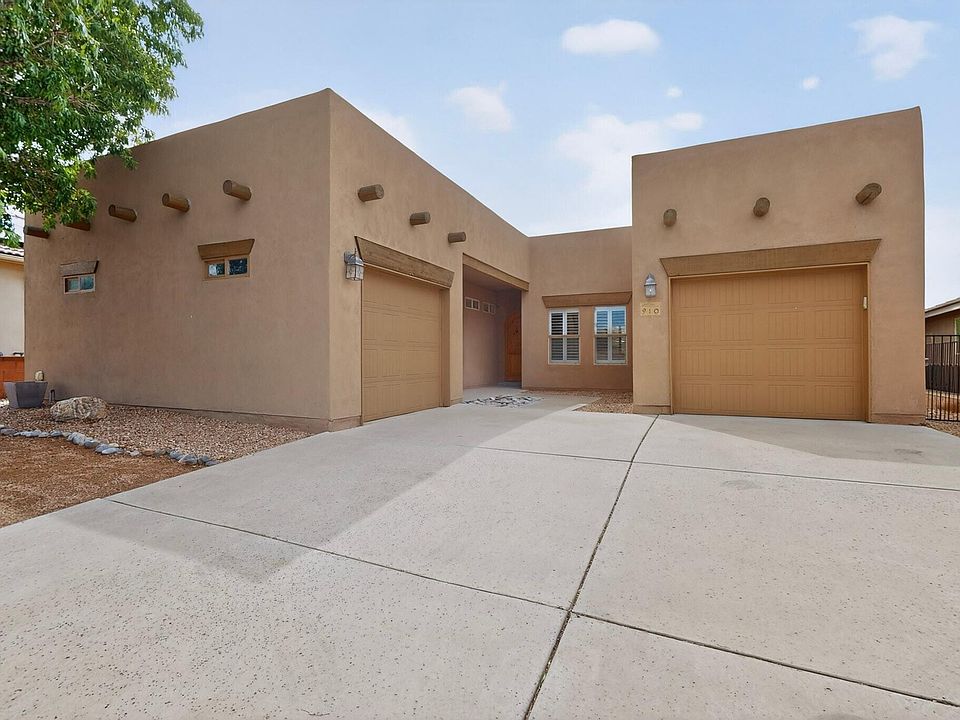 1st image of 910 Mountain Phlox Way