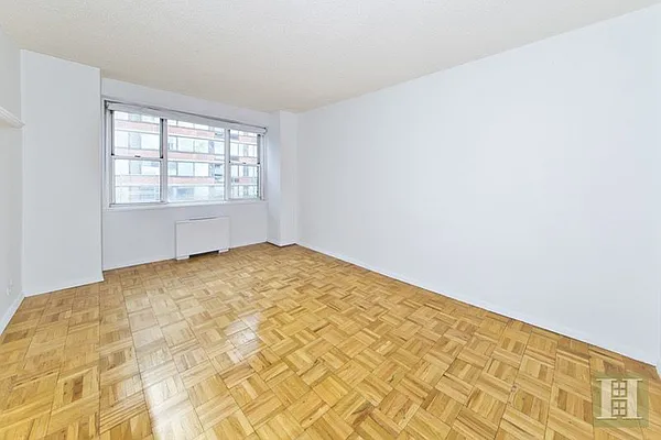 Rented by Halstead Real Estate | media 15