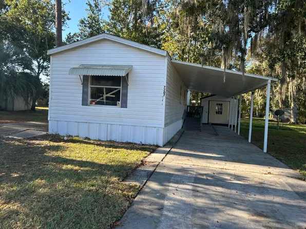 7207 Woodland Dr, Brooksville, FL 34601