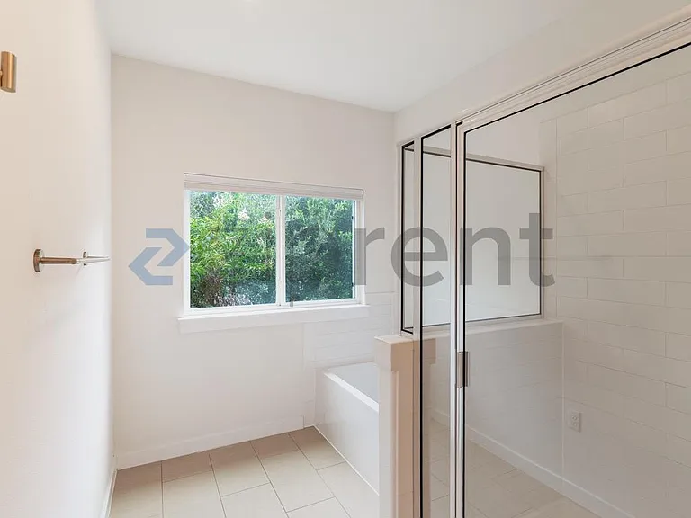6800 Menchaca Rd #45 — Photo 34