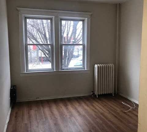 4th image of 408 Anderson Ave APT 2