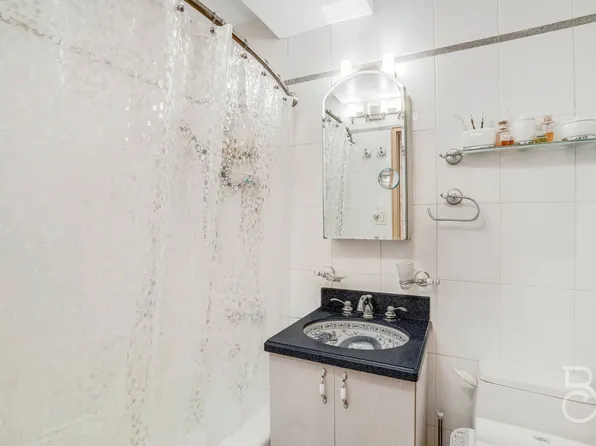 33-47 14th Street image 8 of 16