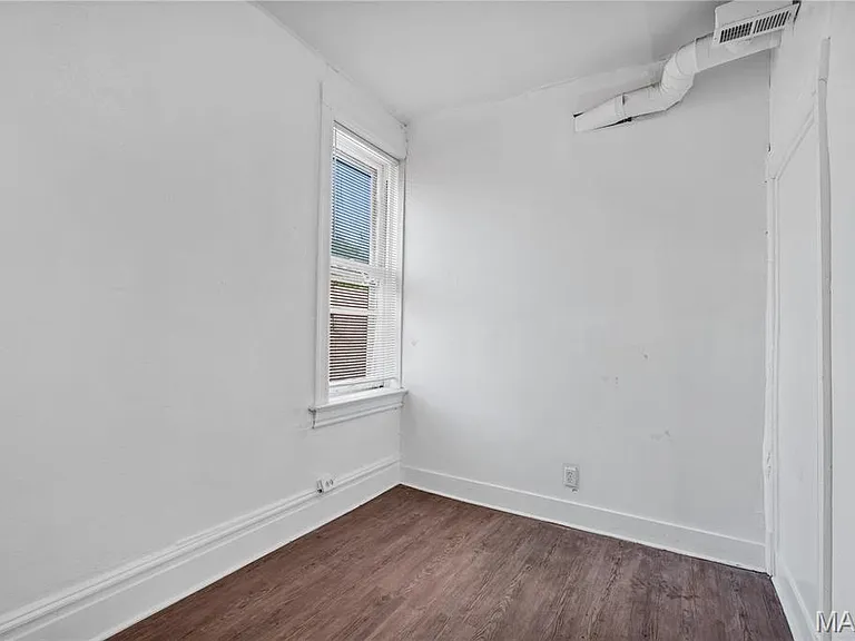 824 Canaan Ave #2F — Photo 11