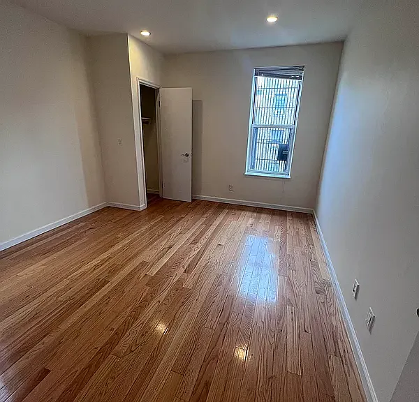 247 Wadsworth Ave #5E — Photo 3