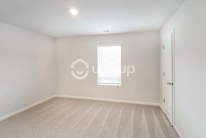 110 Heard Ln — Photo 12