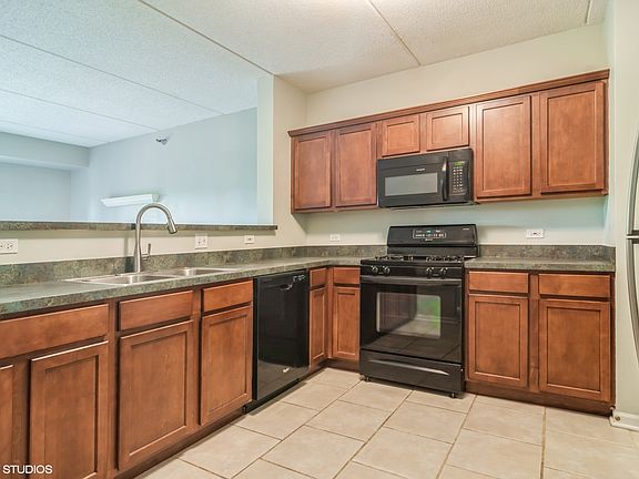 4th image of 470 W Mahogany Ct Unit 304