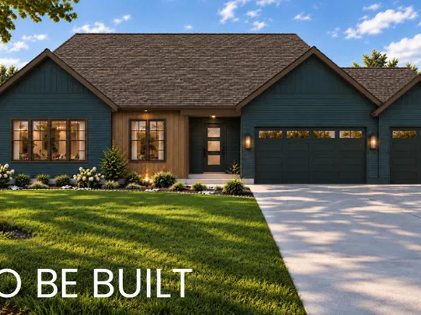 7027 Black Oak Dr, Bettendorf, IA 52722
