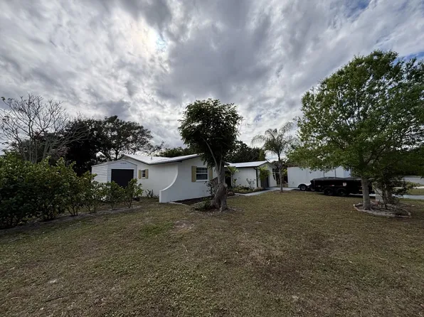 1160 SE 12th St, Stuart, FL 34996