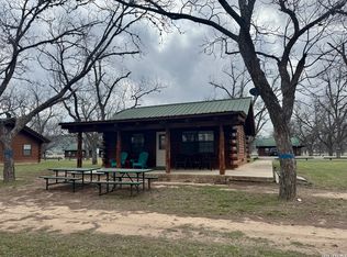 110 Red Wright Rd, Leakey, TX 78873