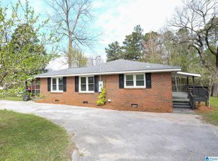 2075 14th St, Calera, AL 35040