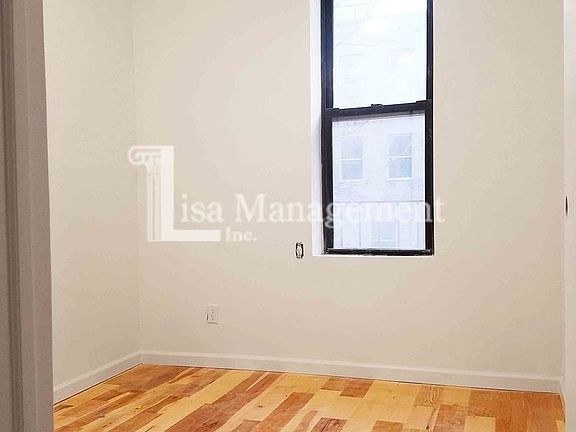 4th image of 426 W 48th St #24