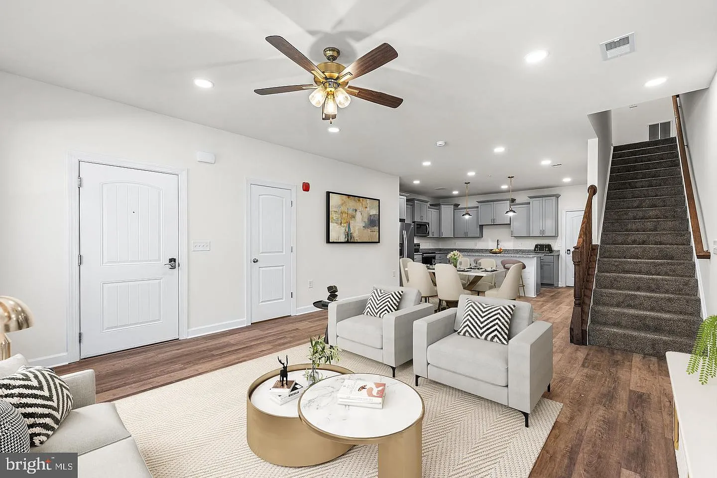 3 bed, 2.5 bath, 1768 sqft, $2,699 — Photo 4