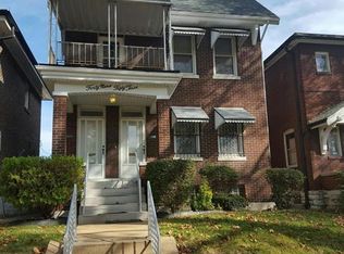 4953 Northland Pl, Saint Louis, MO 63113